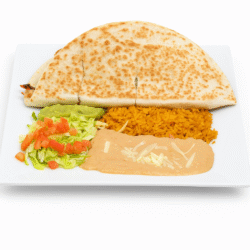 Quesadilla Dinner ninas Market & restaurant la salle